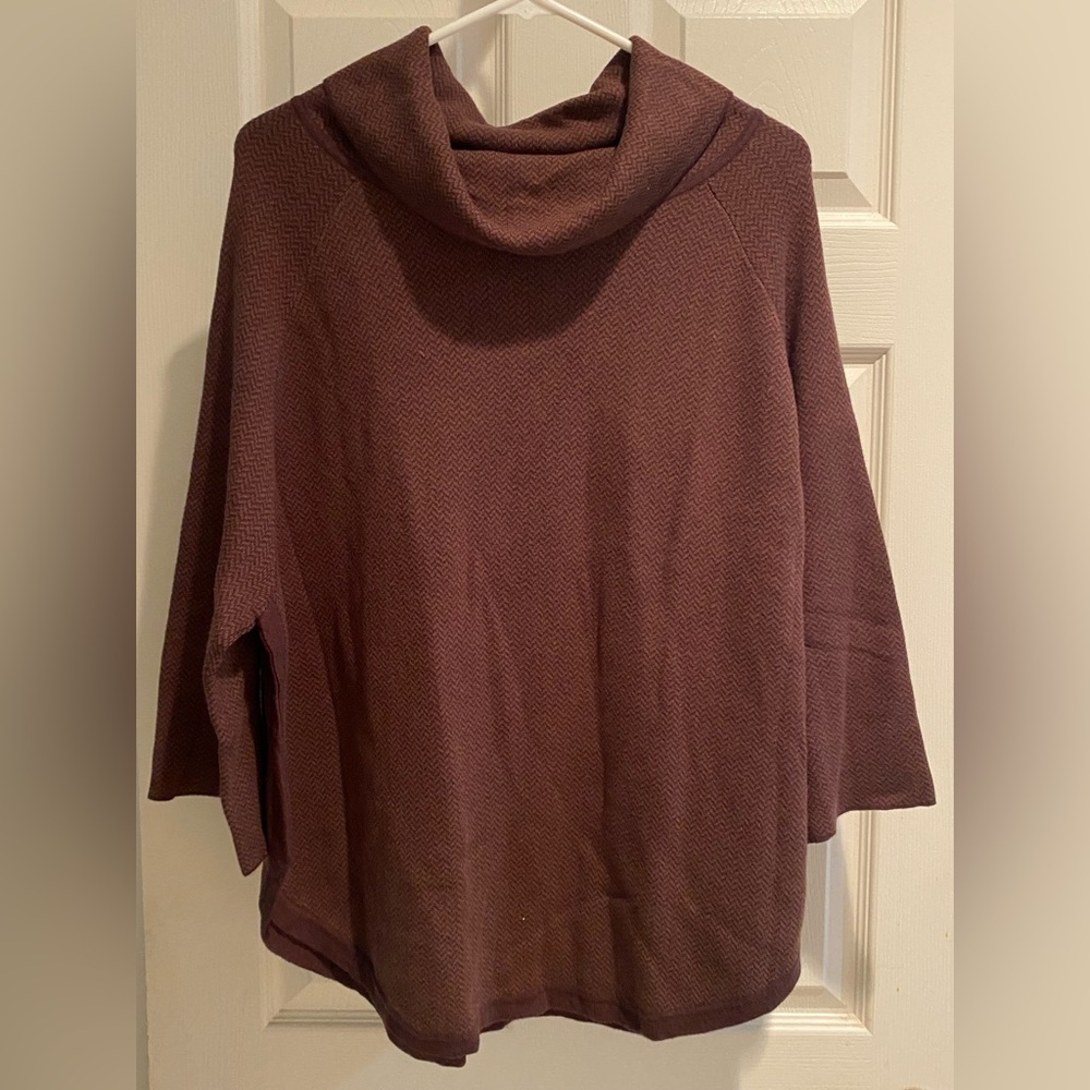 Aventura Women's Sweater in Rich Brown